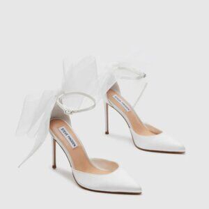 STEVE MADDEN VALENTEEN WHITE SATIN 8.5M